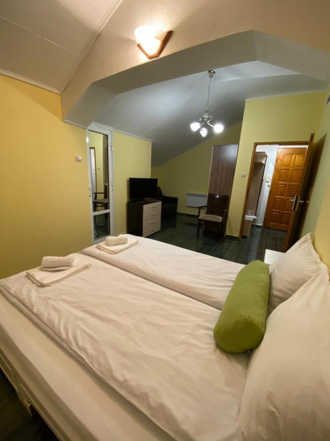 Lucy Apartament Apartment Burgas ภายนอก รูปภาพ