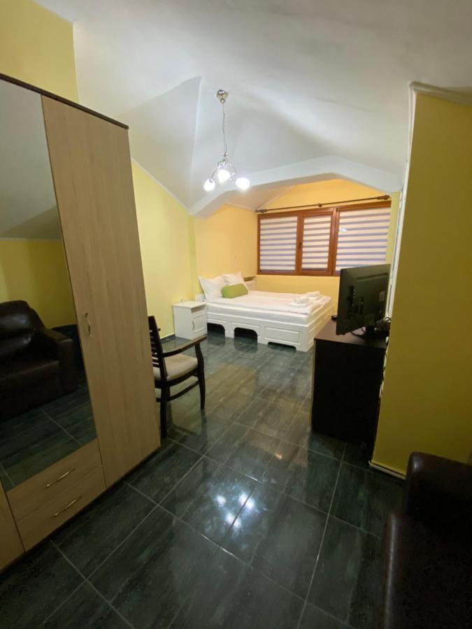 Lucy Apartament Apartment Burgas ภายนอก รูปภาพ