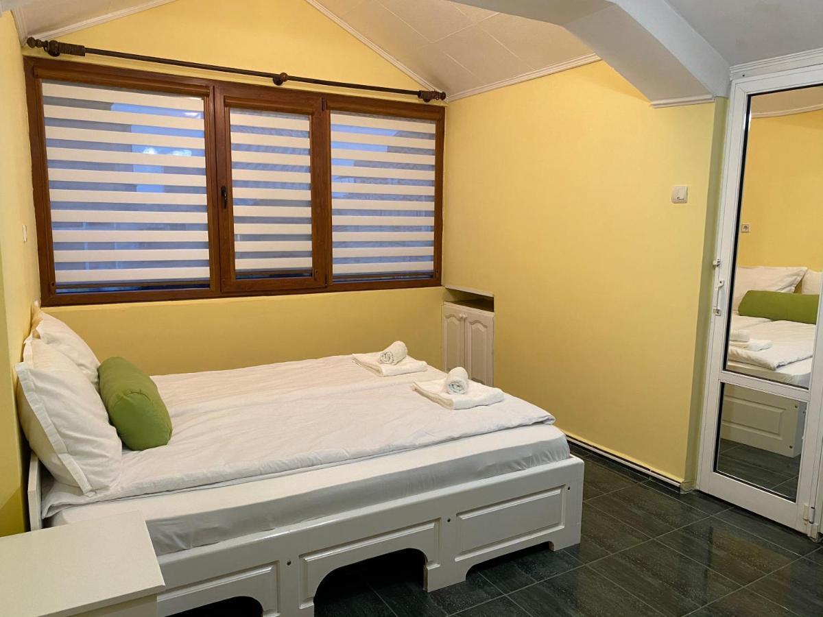 Lucy Apartament Apartment Burgas ภายนอก รูปภาพ